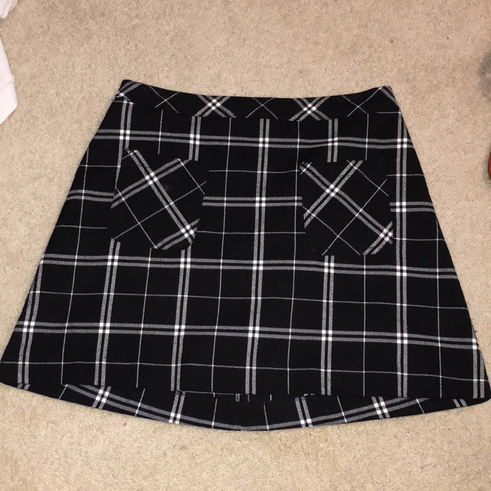 Super cute plaid a-line mini skirt